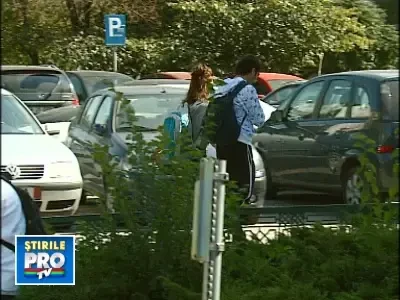 Banii si locul de munca sunt principalele griji ale tinerilor romani