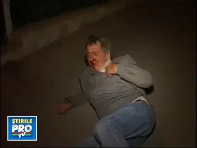 A incasat o bataie sora cu moartea pentru un telefon mobil!