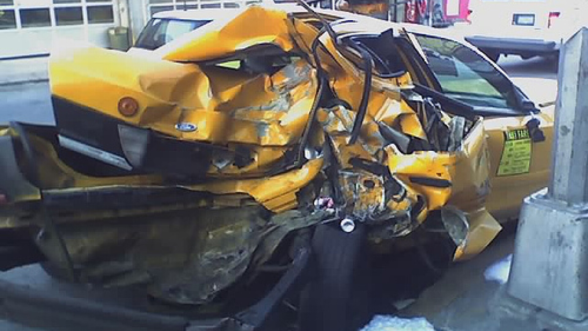 Noapte cu ghinion pentru doi soferi de taxi din Capitala