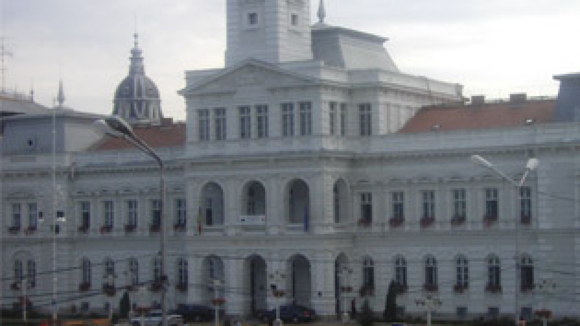 6.000 de studenti de la Vasile Goldis au inceput anul universitar