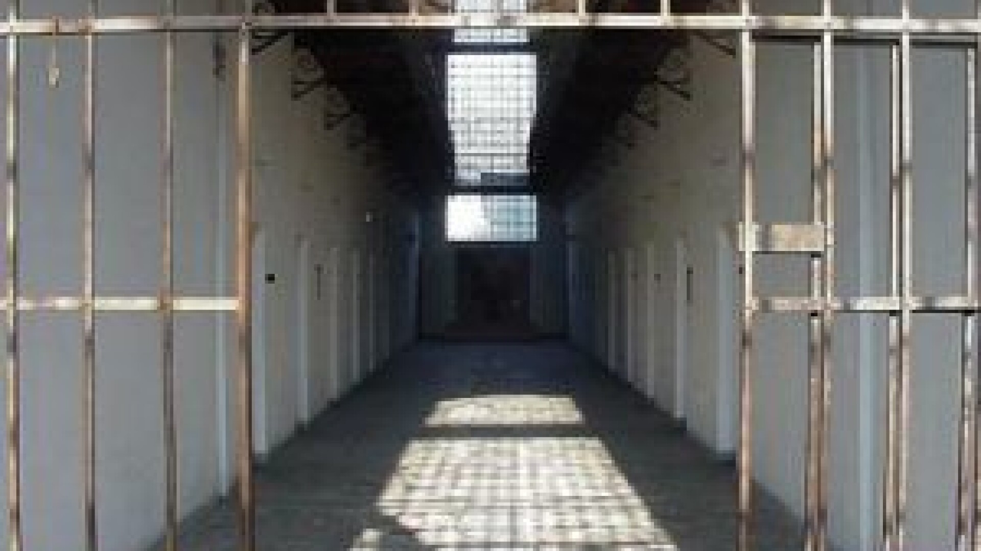 A vrut sa ia un credit de 100.000 de lei, cu acte false!