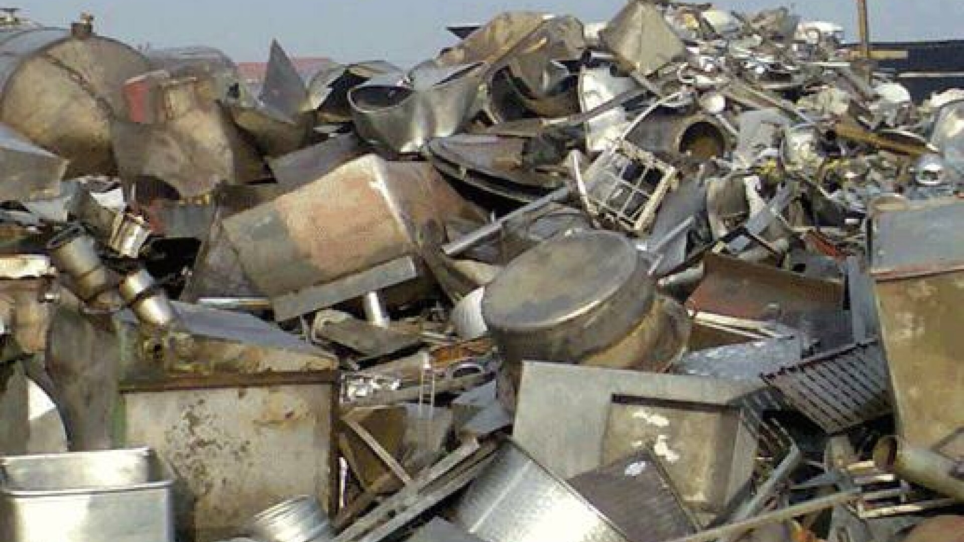 Deseurile de la Sapoca sunt contaminate cu radiu