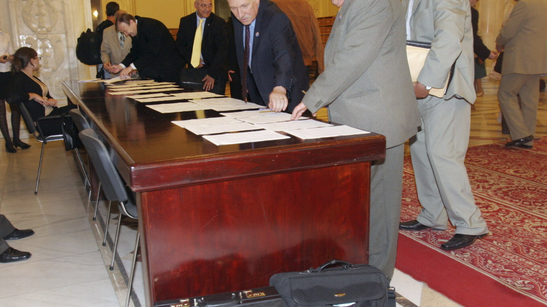 Banchet politic in scoala - editorial de Rodica Ciobanu