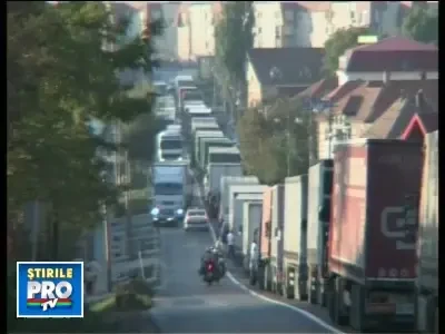 Cozi, claxoane si nervi: reteta asfaltarii valabila si la Sebes