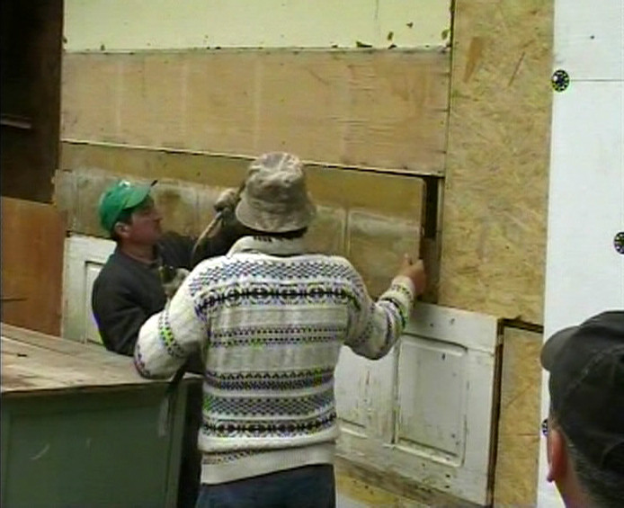 Primaria Sinaia a inceput demolarea constructiilor ridicate ilegal