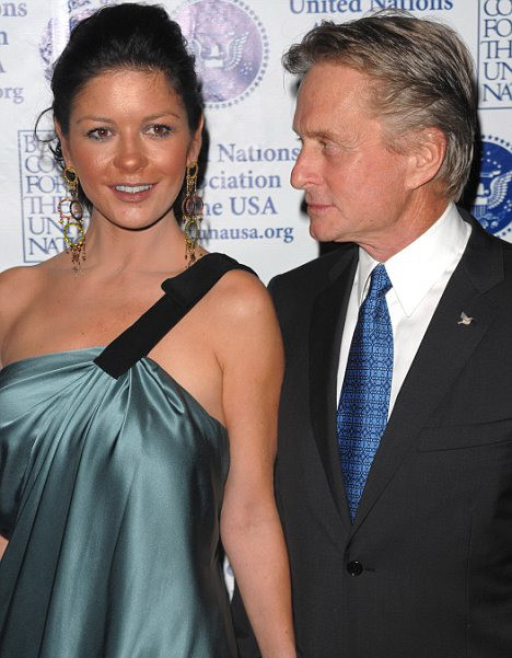 Catherine Zeta-Jones are... disconfort facial!