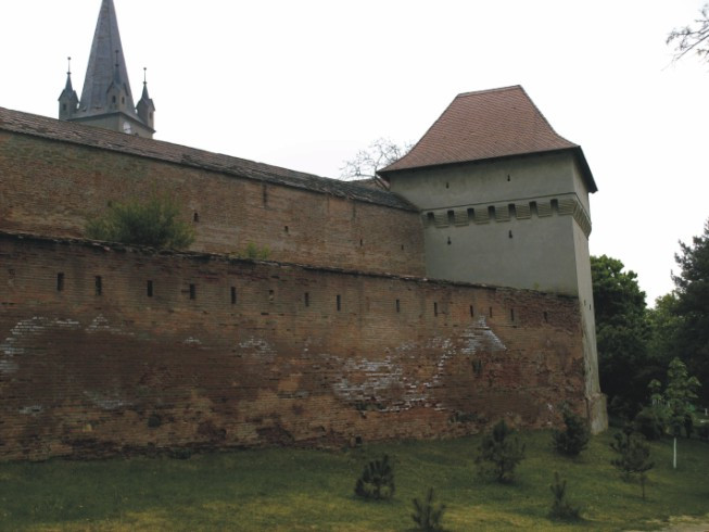 Cetatea Medievala din Targu Mures, iluminata in roz!