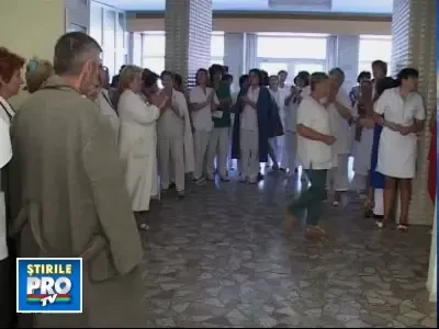 Asistentele Spitalului de Urgenta Buzau au protestat pentru salariile mici