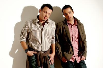 Fly Project si-a tras clip nou