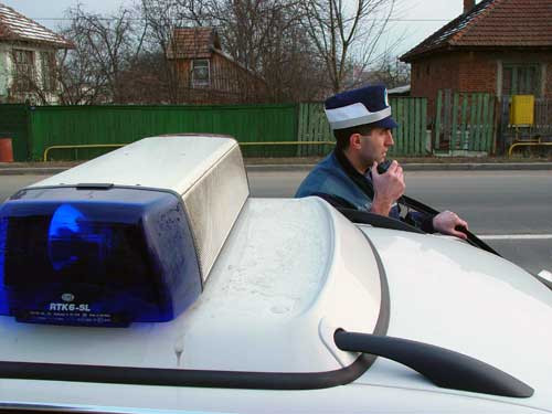 O fata de 15 ani din Arad a disparut intr-un mod misterios. Parintii ei banuiesc ca a fost rapita