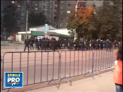 Revolutie la Rapid! Fathi Taher a fost atacat cu pietre de suporteri