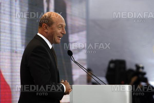 Basescu: Vocea romanilor din diaspora nu e suficient de puternica