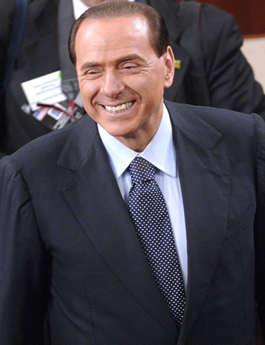 Berlusconi, la un pas sa-si pierda imunitatea parlamentara