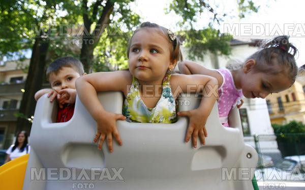 Mamele din UE nu au incredere in serviciile de asistenta pentru copii!