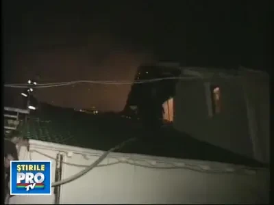 Incendiu violent la o fabrica de lactate din Bradetu, judetul Arges