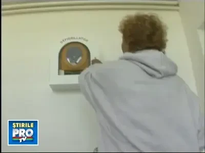 Avem defibrilatoare, dar nu stim sa le folosim