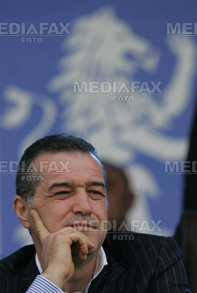 PNG ne apara: Zmarandescu si Duckadam, candidati la parlamentare