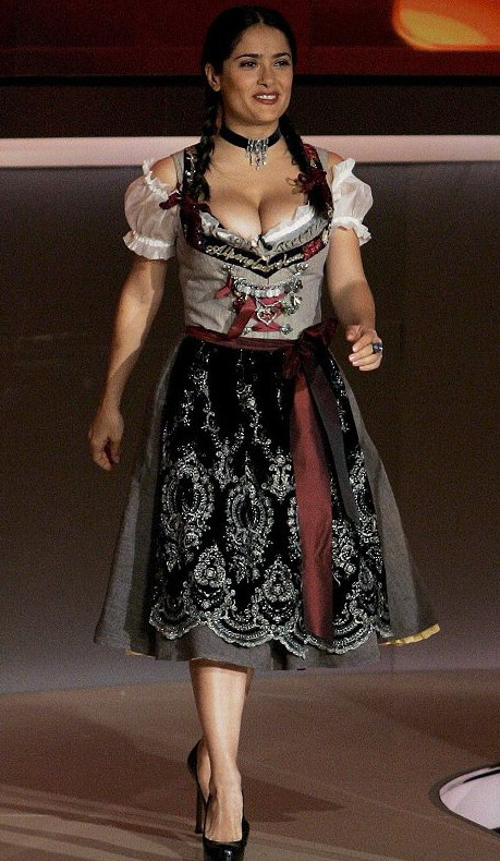 Salma Hayek, o sa explodezi!