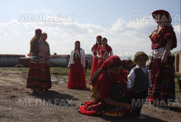Peste 700 de persoane, majoritatea romi romani, cersesc in Milano