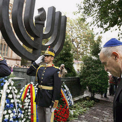 Holocaustul, marcat prin manifestari organizate de Comunitatea evreilor