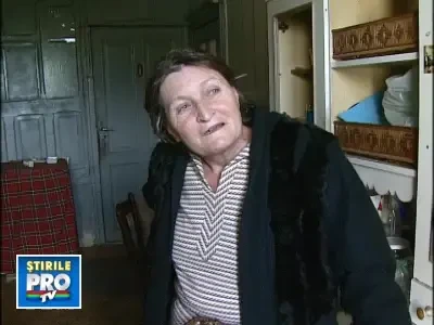 Aveti grija pe cine primiti in casa! Atacata cu un aparat cu electrosocuri