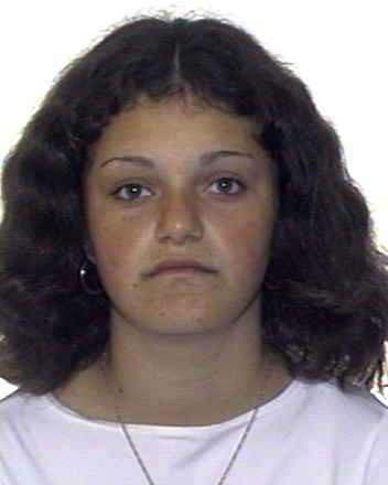 O fata de 18 ani, din Rosia Montana, e de negasit de patru luni