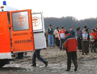 Arges: o fetita s-a inecat intr-un canal adanc de 15 centimetri