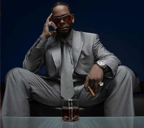 R Kelly e mai bogat cu 3,4 milioane de dolari