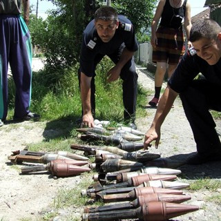 Misiune dificila pentru pirotehnistii din Iasi