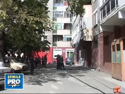 Batrana din Oradea, blocata in casa, salvata de pompieri