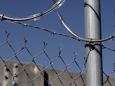 Un detinut cere sa fie eliberat dupa ce a comis un triplu asasinat