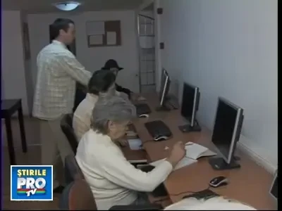Pensionarii brasoveni invata sa trimita e-mail-uri!