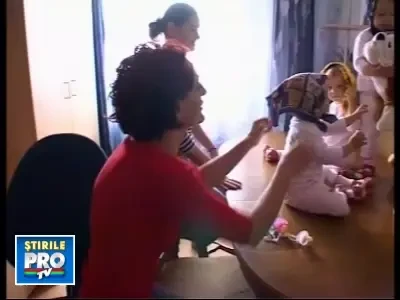 Nu mai vor 3 in 1! Mamicile de tripleti se revolta