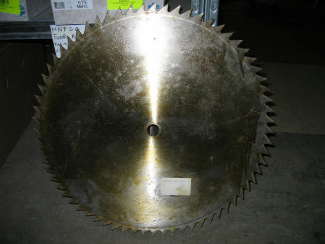 A vrut sa taie cu flexul un butoi cu benzina!