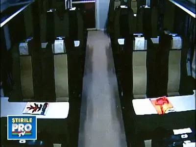 Vagoanele urat mirositoare din Romania vor disparea abia in 2013