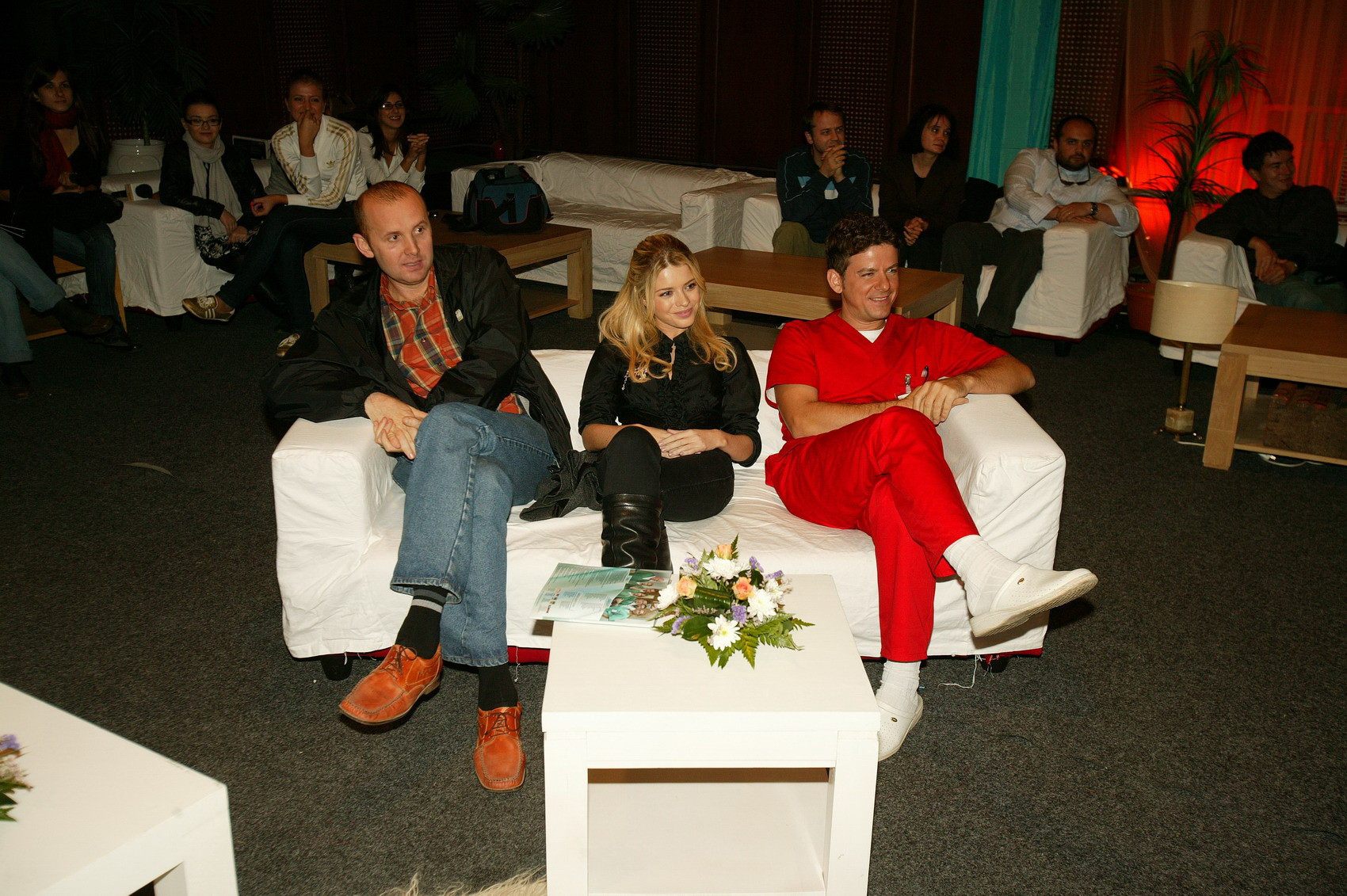 Emotii si aplauze pentru actorii din "Doctori de mame"