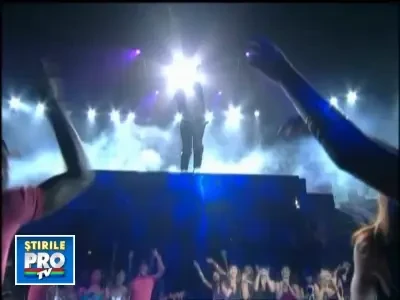 19billboardbeta131008