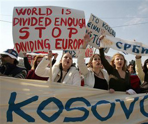 Violente in Muntenegru, dupa recunoasterea independentei Kosovo