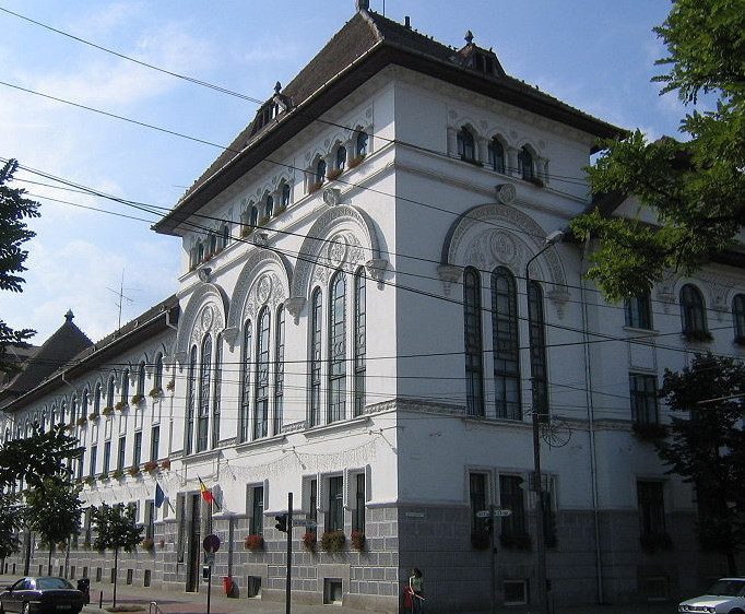 Cheta pe facebook. Elevii de la Arte Plastice apeleaza la ajutor pentru achitarea utilitatilor