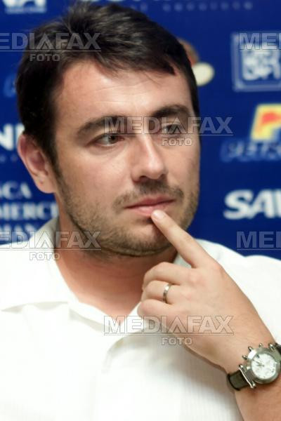 Dinu Pescariu isi pune din nou pirostriile