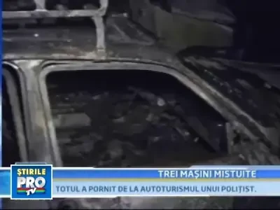 Trei masini cuprinse de flacari intr-o parcare din Drobeta Turnu Severin