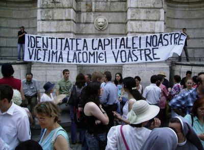 Profesorii au pus lacatul la scoli: sunt in strada