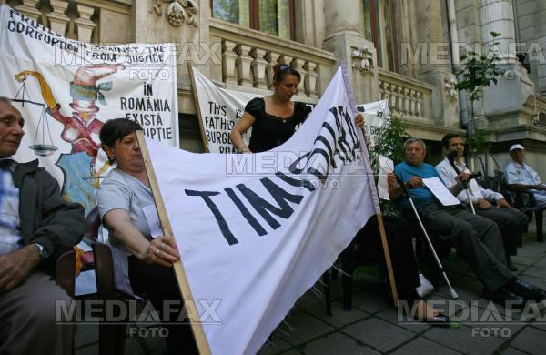 Generalii Chitac si Stanculescu vor sta 15 ani la "racoare"