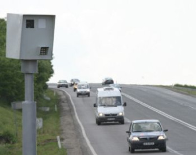 Accident spectaculos surprins de camerele de supraveghere. Un sat a ramas fara curent electric