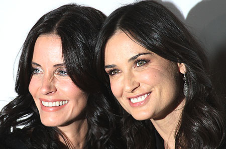 Demi Moore si Courtney Cox, gemene la o petrecere!