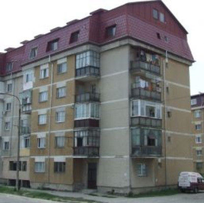 Accident de munca grav la Craiova! A cazut sase metri pe scara blocului!