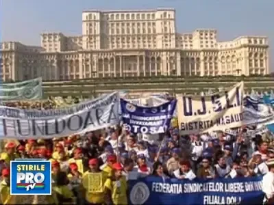 Sunt bani pentru marirea lefurilor, dar si efecte greu de suportat