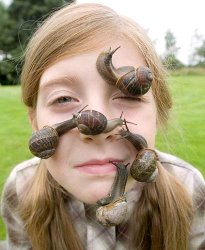 Si-a pus 25 de melci direct pe fata!