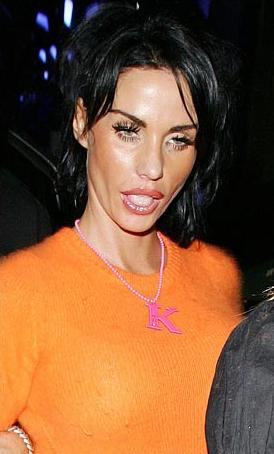 De suparare s-a apucat sa bea!