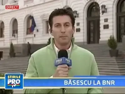 Guvernul si BNR trebuie sa limiteze posibilele efecte ale crizei economice